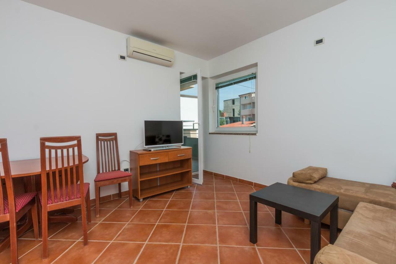 Apartments Riva 메덜린 외부 사진