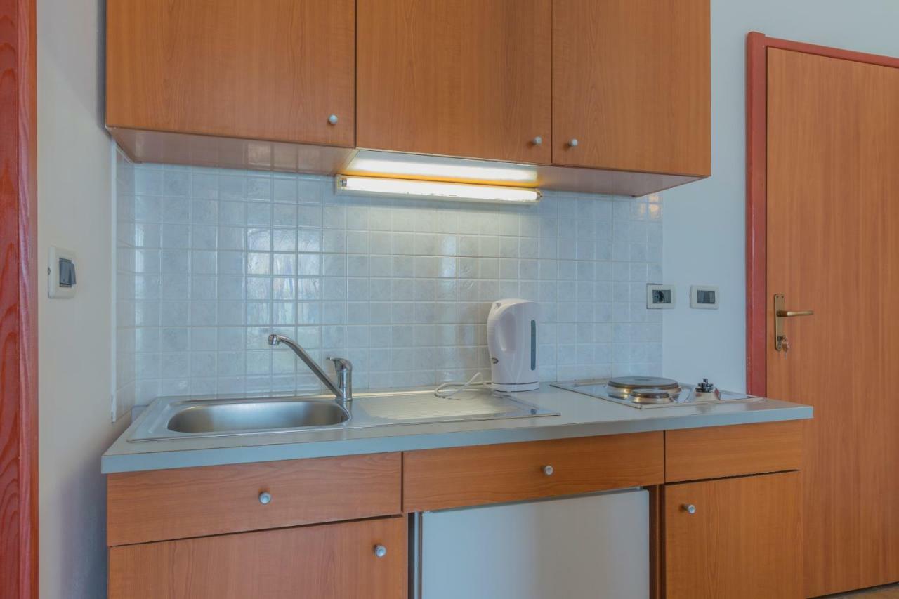 Apartments Riva 메덜린 외부 사진