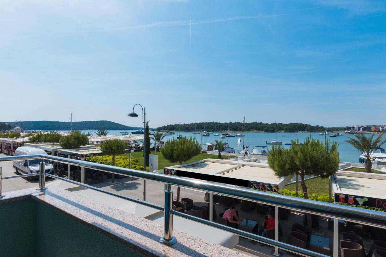 Apartments Riva 메덜린 외부 사진