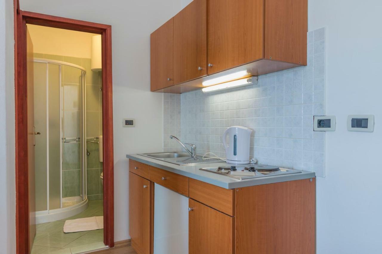 Apartments Riva 메덜린 외부 사진