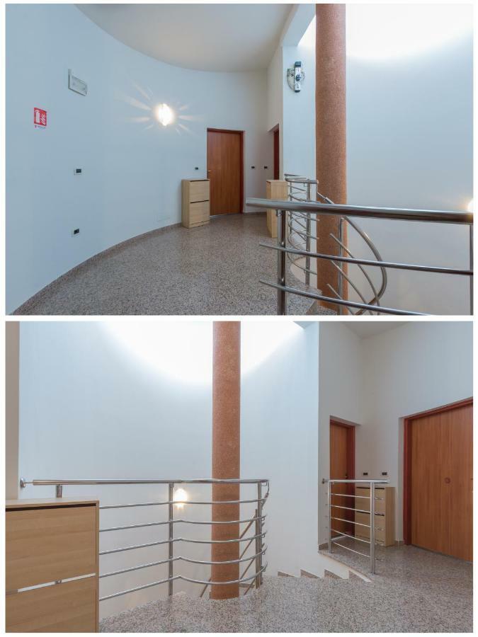 Apartments Riva 메덜린 외부 사진